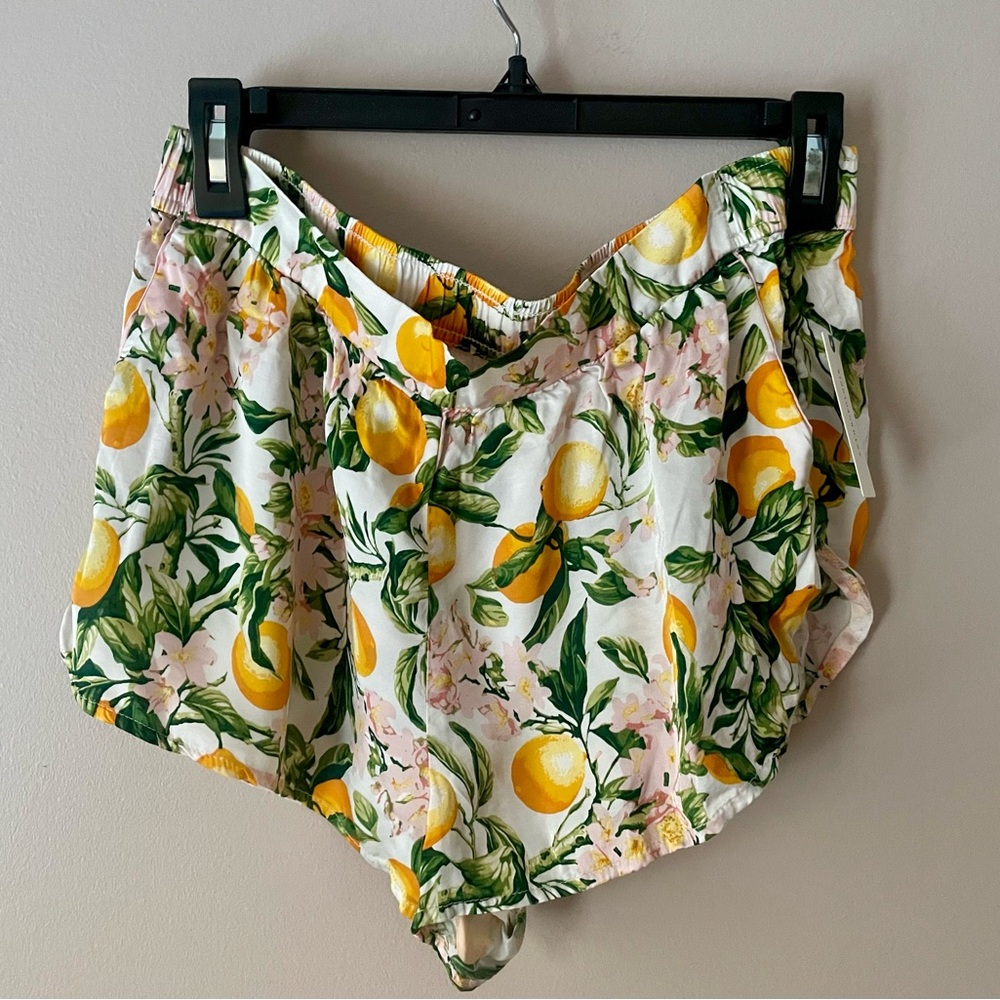 By Anthropologie Silky Patterned Pyjama Shorts Lemon Print NWT - Picture 8 of 8